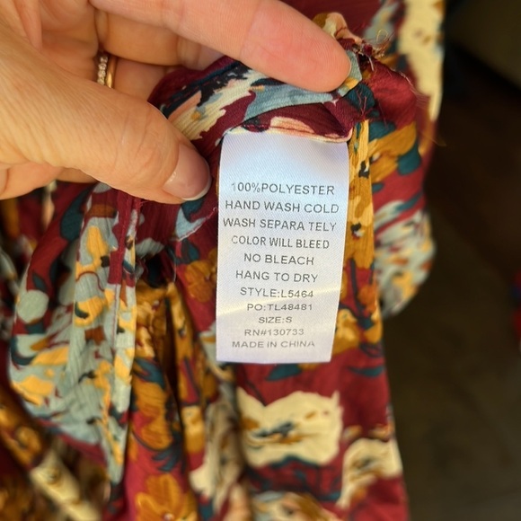 Umgee Hydrangea Fall Floral Kimono Topper. Sz S. Flowy. Long Line. Tie front. - Picture 6 of 9